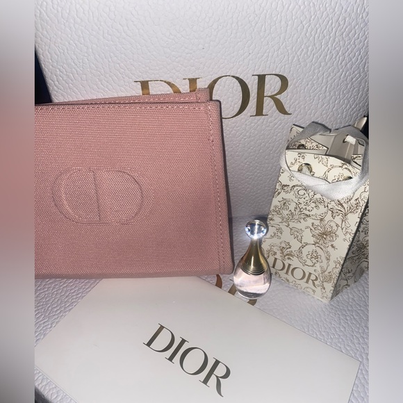 5 piece Dior mini snap, Dapper jadore 5ml perfume in Dior Box w Card - Picture 6 of 7
